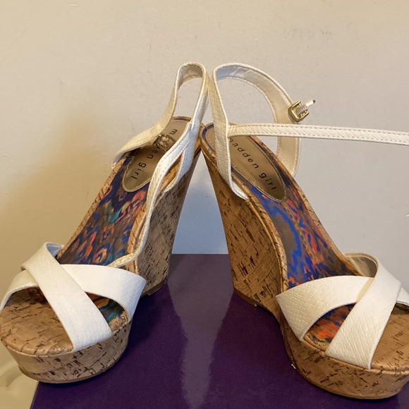 Madden Girl wedge heal - Picture 2 of 3